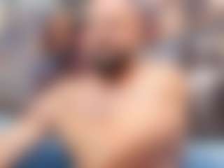 HugeMuscles's Live Sex Cam Show