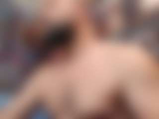 HugeMuscles's Live Sex Cam Show