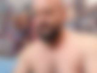 HugeMuscles's Live Sex Cam Show