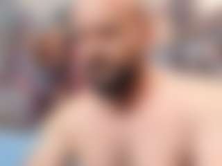 HugeMuscles's Live Sex Cam Show