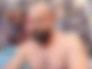HugeMuscles's Live Sex Cam Show