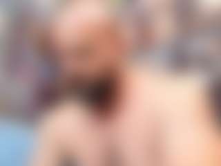 HugeMuscles's Live Sex Cam Show