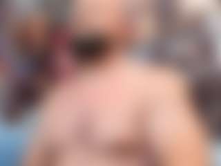 HugeMuscles's Live Sex Cam Show
