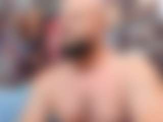 HugeMuscles's Live Sex Cam Show