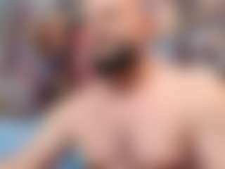HugeMuscles's Live Sex Cam Show