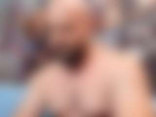 HugeMuscles's Live Sex Cam Show