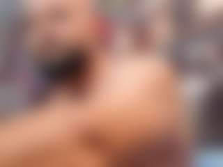 HugeMuscles's Live Sex Cam Show