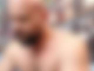 HugeMuscles's Live Sex Cam Show