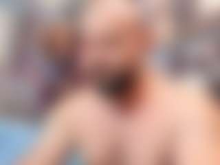 HugeMuscles's Live Sex Cam Show