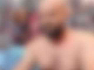 HugeMuscles's Live Sex Cam Show