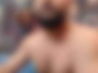 HugeMuscles's Live Sex Cam Show