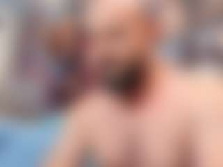 HugeMuscles's Live Sex Cam Show