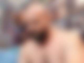 HugeMuscles's Live Sex Cam Show