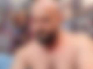 HugeMuscles's Live Sex Cam Show