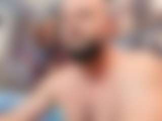 Cam Show en direct de HugeMuscles