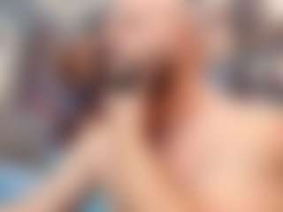HugeMuscles's Live Sex Cam Show