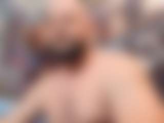 HugeMuscles's Live Sex Cam Show