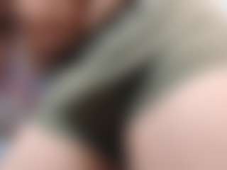HugeMuscles's Live Sex Cam Show