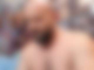 HugeMuscles's Live Sex Cam Show