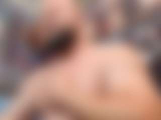 HugeMuscles's Live Sex Cam Show