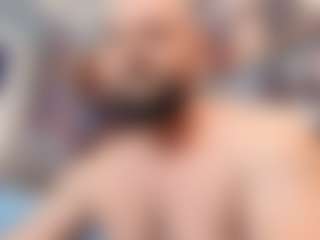 HugeMuscles's Live Sex Cam Show