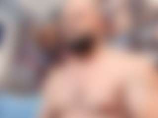 HugeMuscles's Live Sex Cam Show