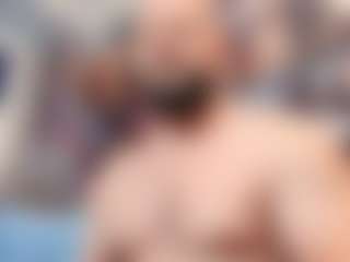 HugeMuscles's Live Sex Cam Show