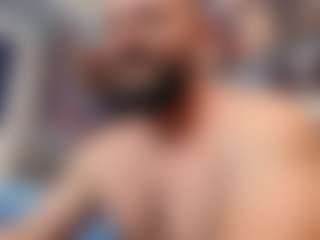 Cam Show en direct de HugeMuscles