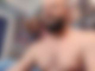 HugeMuscles's Live Sex Cam Show
