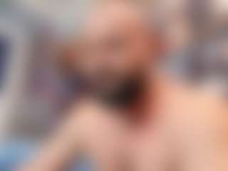 HugeMuscles's Live Sex Cam Show