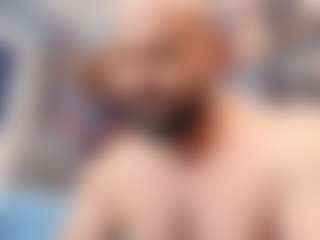 HugeMuscles's Live Sex Cam Show