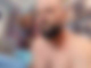 HugeMuscles's Live Sex Cam Show