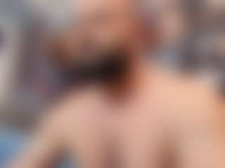 HugeMuscles's Live Sex Cam Show