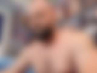 HugeMuscles's Live Sex Cam Show