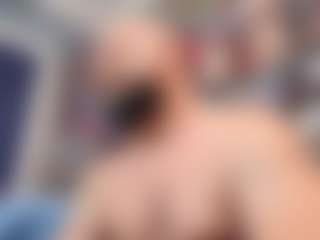 HugeMuscles's Live Sex Cam Show