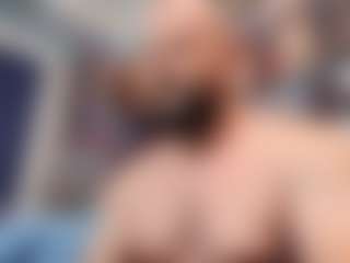 HugeMuscles's Live Sex Cam Show