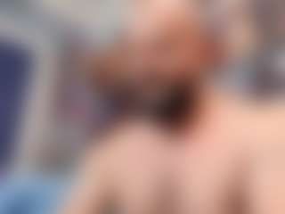 HugeMuscles's Live Sex Cam Show