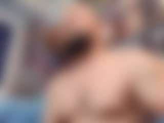 HugeMuscles's Live Sex Cam Show