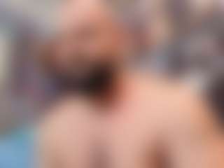 HugeMuscles's Live Sex Cam Show