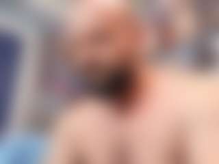 HugeMuscles's Live Sex Cam Show