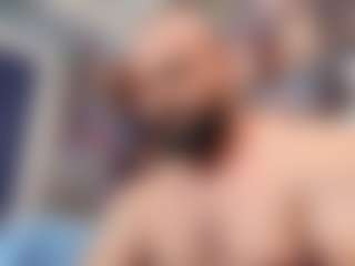 HugeMuscles's Live Sex Cam Show
