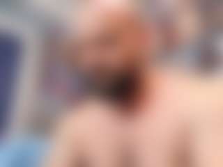 HugeMuscles's Live Sex Cam Show