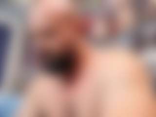 HugeMuscles's Live Sex Cam Show