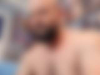 HugeMuscles's Live Sex Cam Show