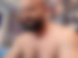 HugeMuscles's Live Sex Cam Show
