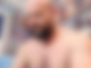 HugeMuscles's Live Sex Cam Show