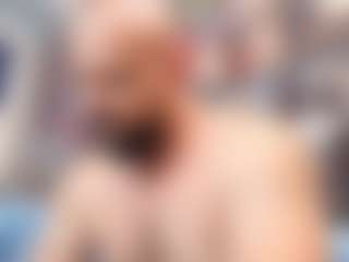 HugeMuscles's Live Sex Cam Show