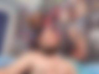 HugeMuscles's Live Sex Cam Show