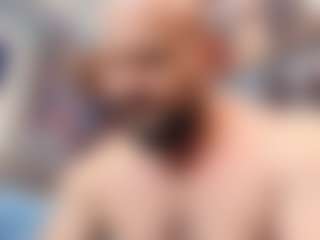 HugeMuscles's Live Sex Cam Show