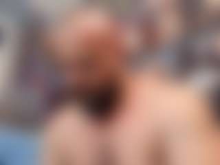 HugeMusclesのライブセックスチャットショー